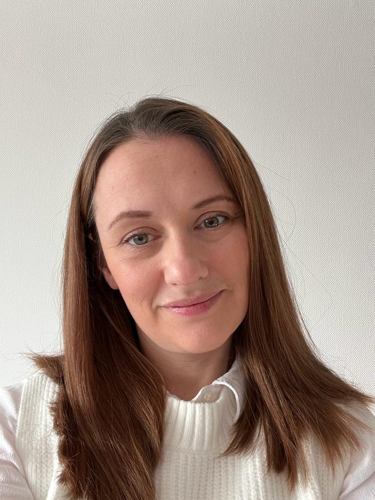 Dr. Joanna Hook